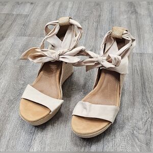 UGG Cream Wedge Sandals with Bow Detail-Size 8